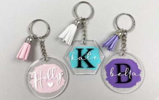 → DIY Acrylic Keychains with Cricut - tutorial step by step